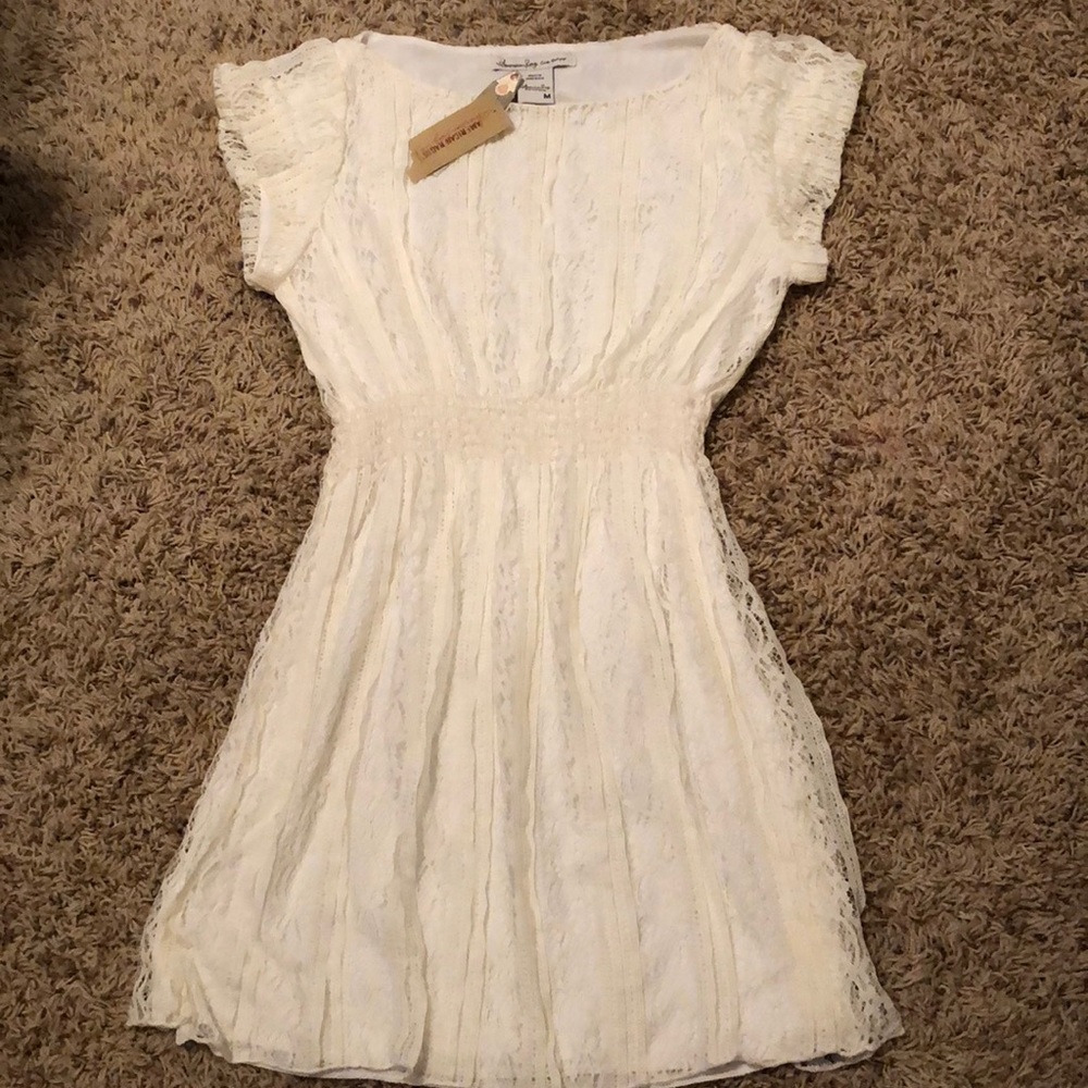 NWT off-white lace dress